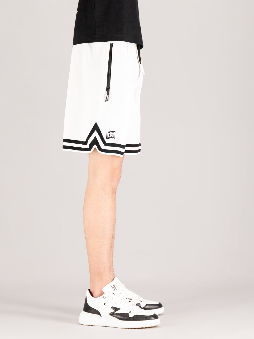 LEON SHORTS WHITE