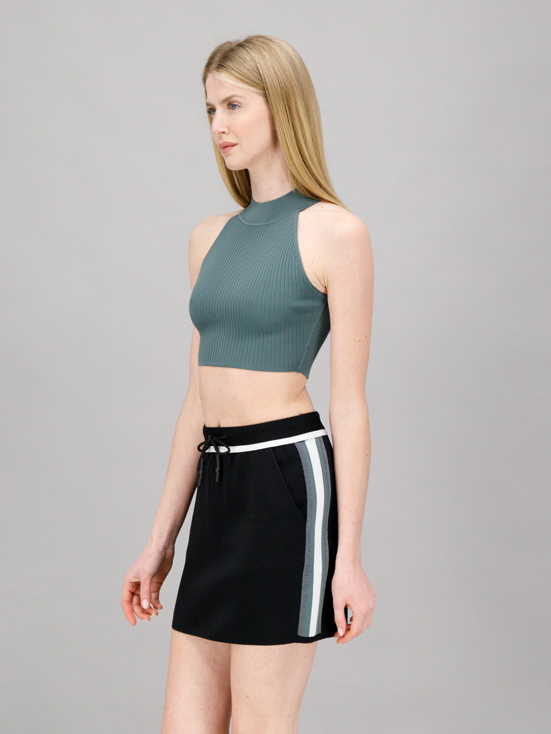 CHANEL TOP PINE