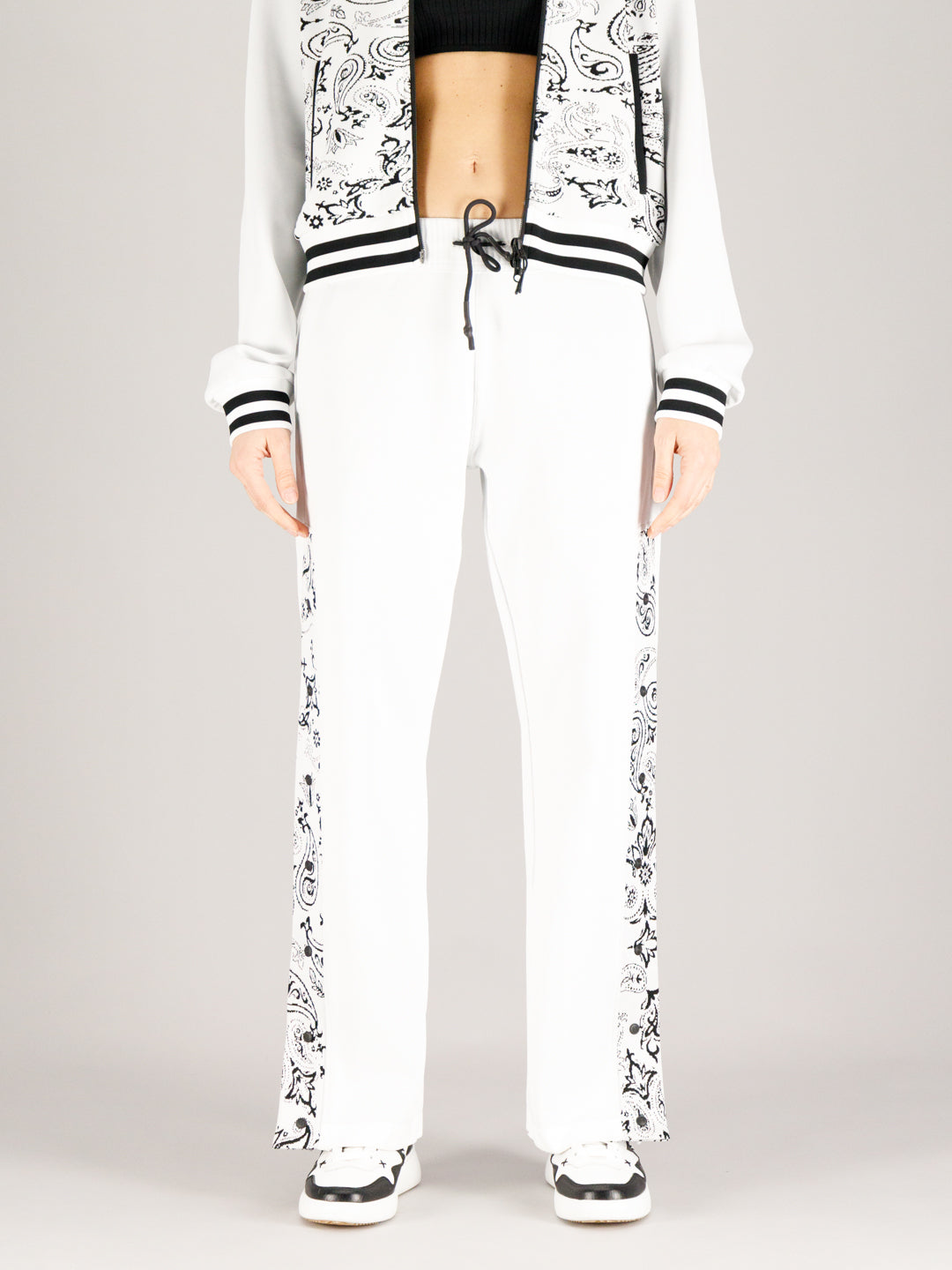 BOONE WHITE BLACK