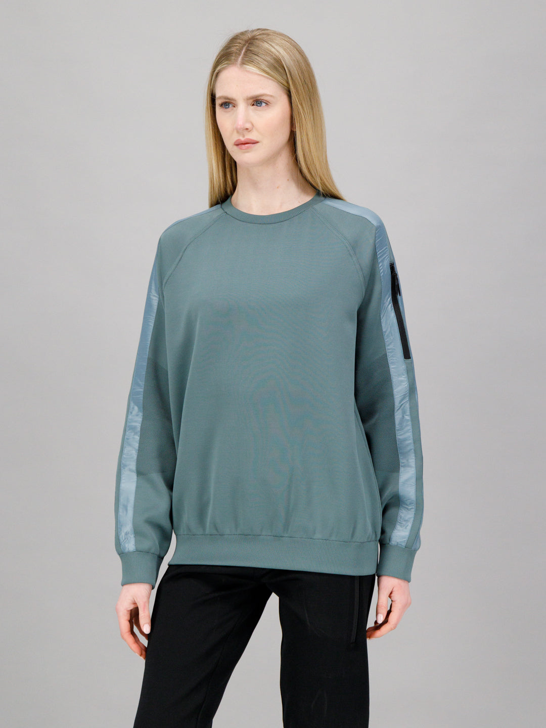 TRAVIS CNECK SILVER PINE