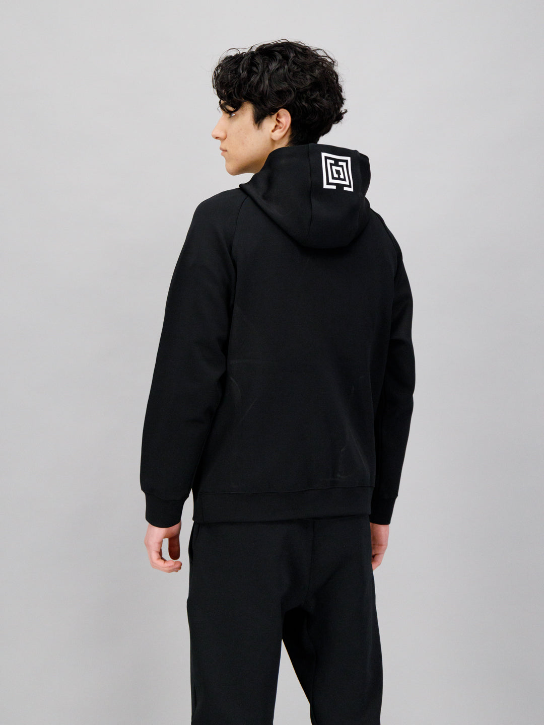 UNIHOODIE BLACK
