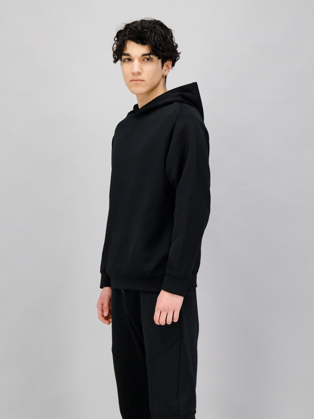 UNIHOODIE BLACK