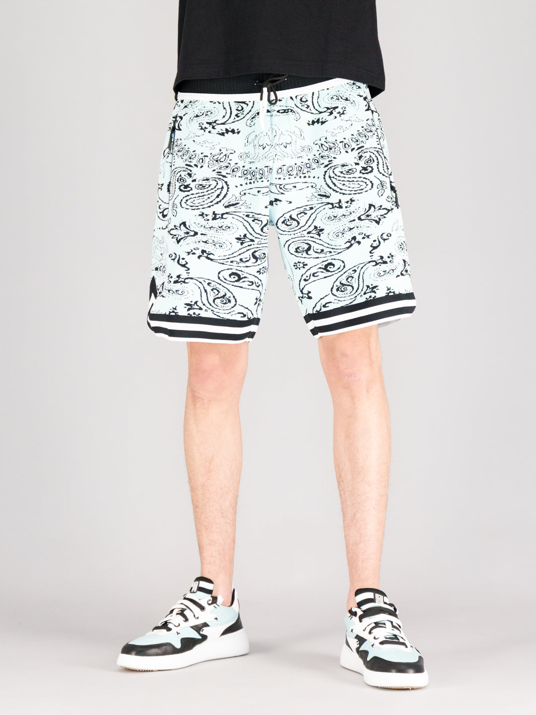 LEON PAISLEY P TIFFANY-BLACK